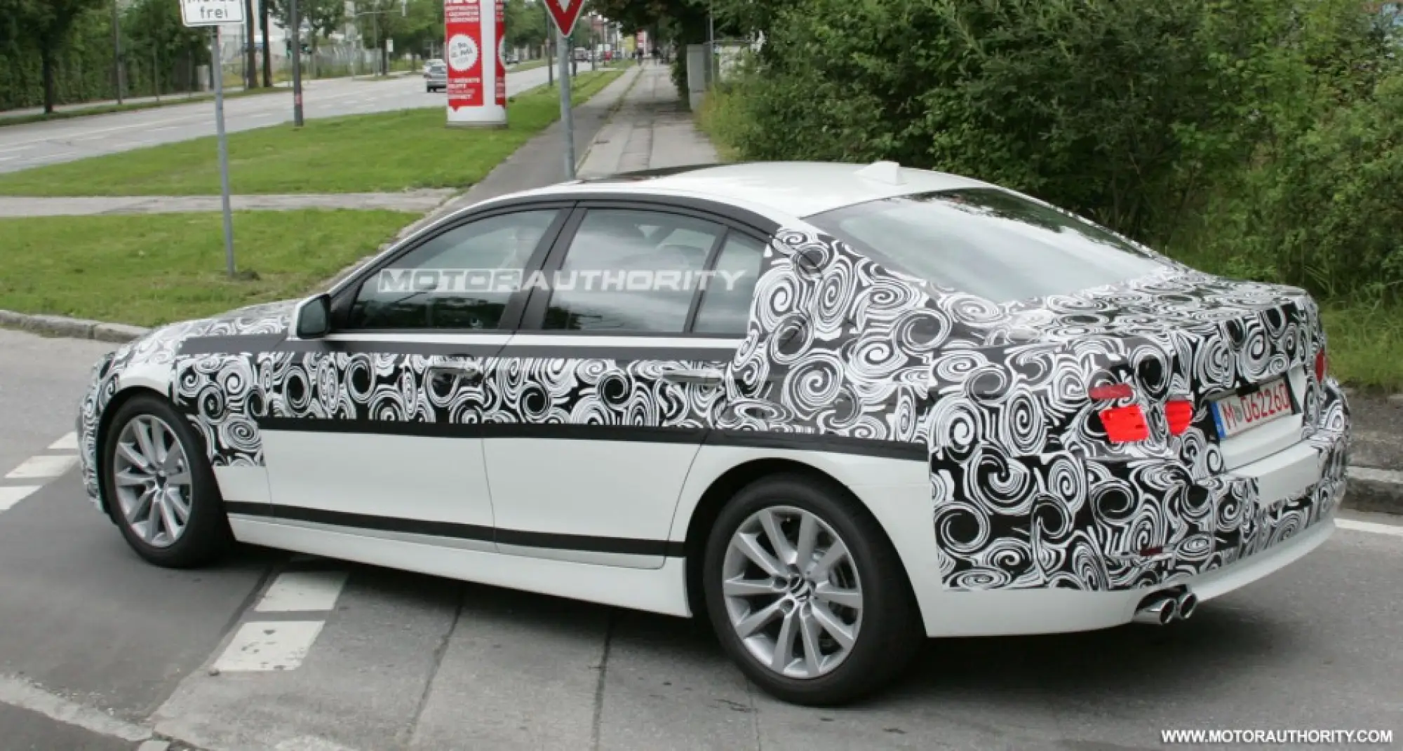 Foto spia nuova BMW Serie-5 - 11
