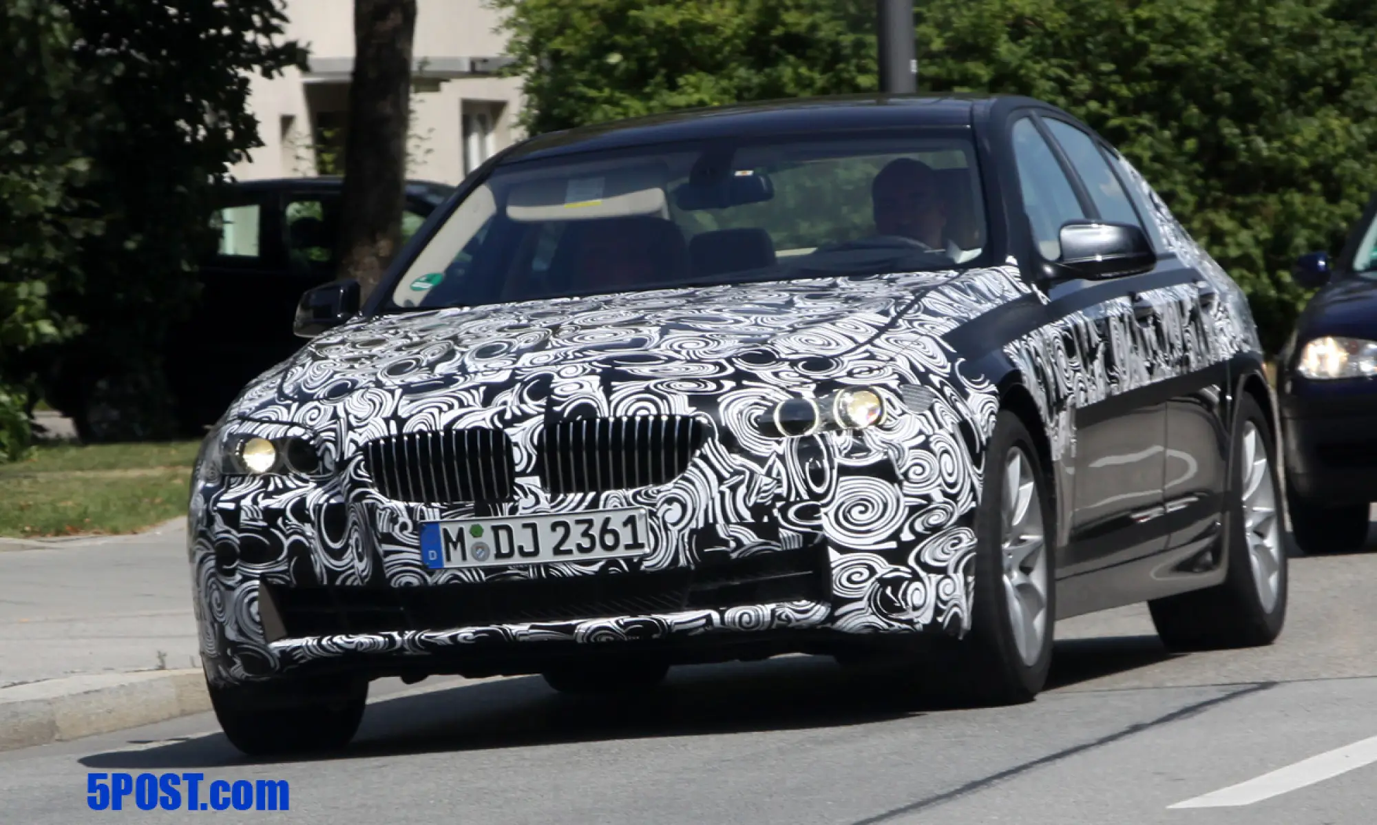Foto spia nuova BMW Serie-5 - 19