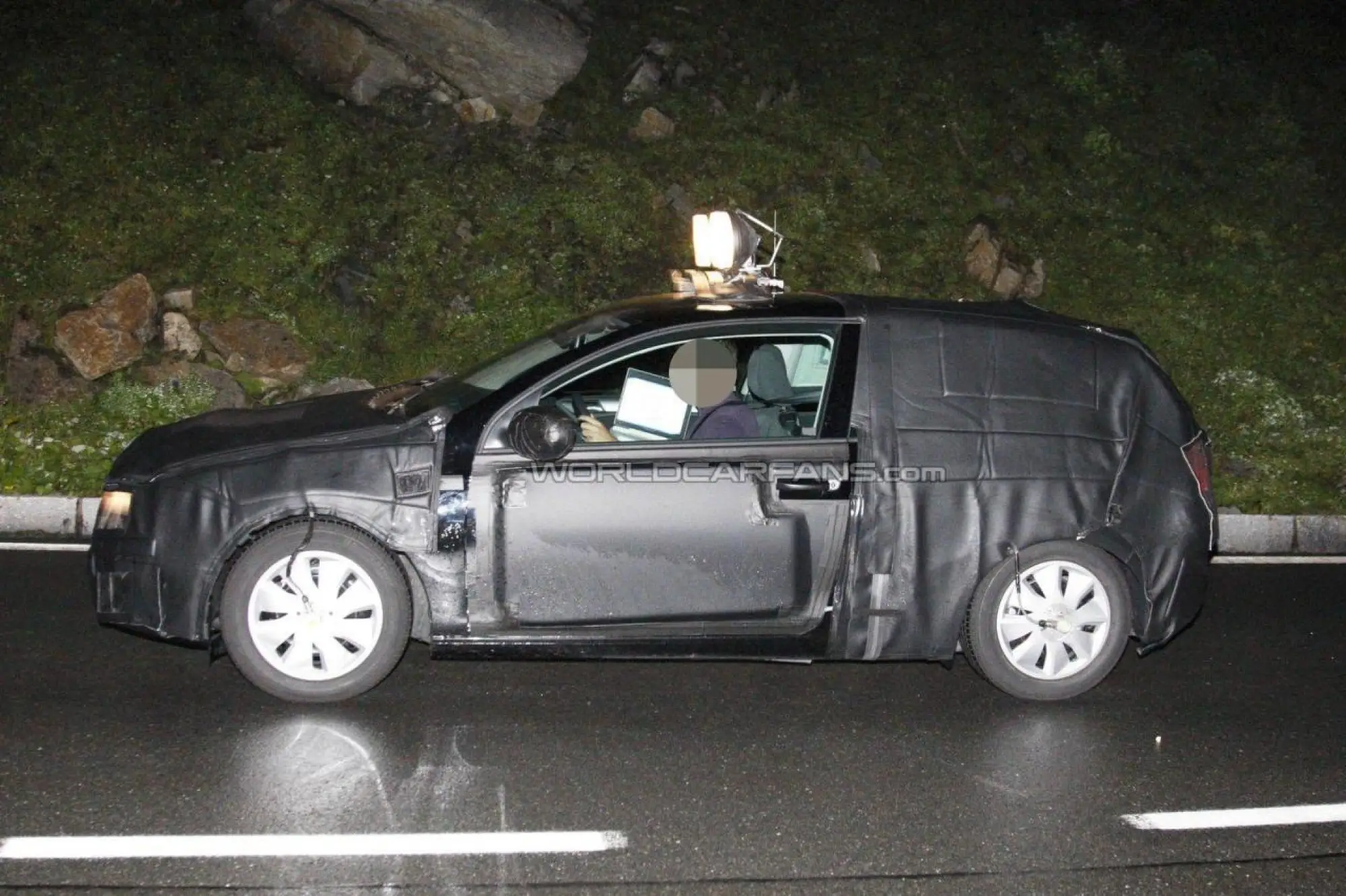 Foto spia Seat Leon e Seat Ibiza restyling - 3