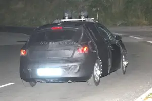 Foto spia Seat Leon e Seat Ibiza restyling - 4