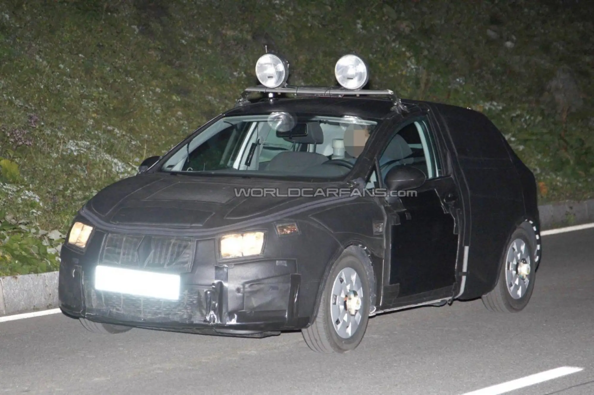 Foto spia Seat Leon e Seat Ibiza restyling - 10