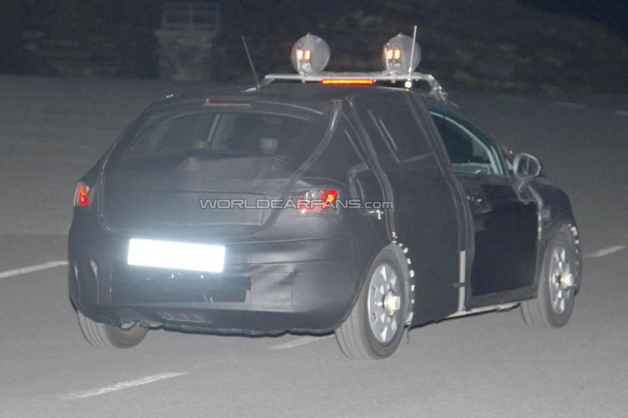 Foto spia Seat Leon e Seat Ibiza restyling - 12
