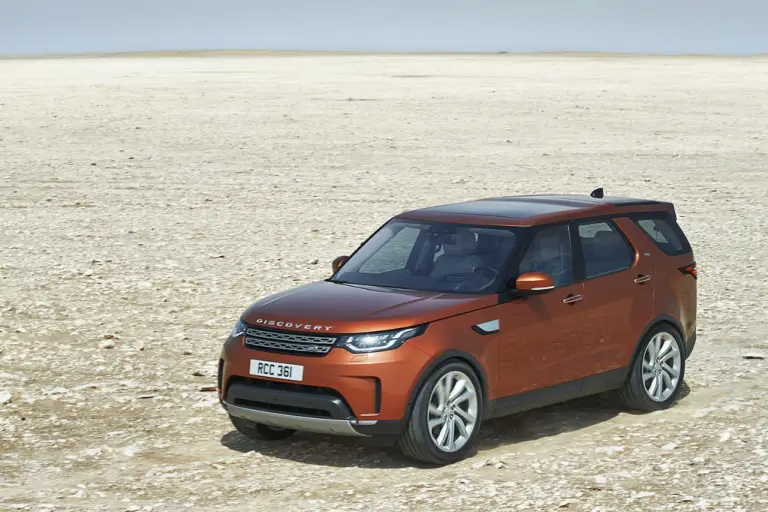 Foto stampa nuova Land Rover Discovery MY 2017 28 settembre 2016 - 6