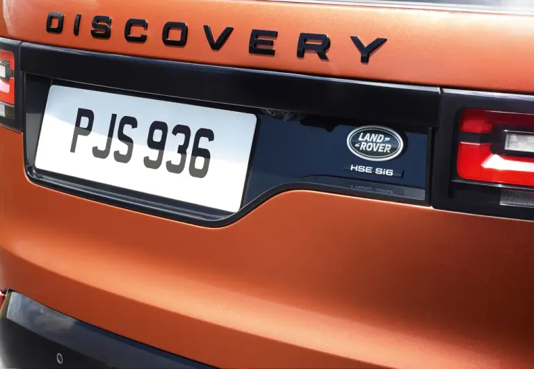 Foto stampa nuova Land Rover Discovery MY 2017 28 settembre 2016 - 7