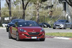 Gamma sportiva Peugeot RCZ in pista - 7