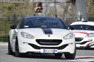 Gamma sportiva Peugeot RCZ in pista - 19