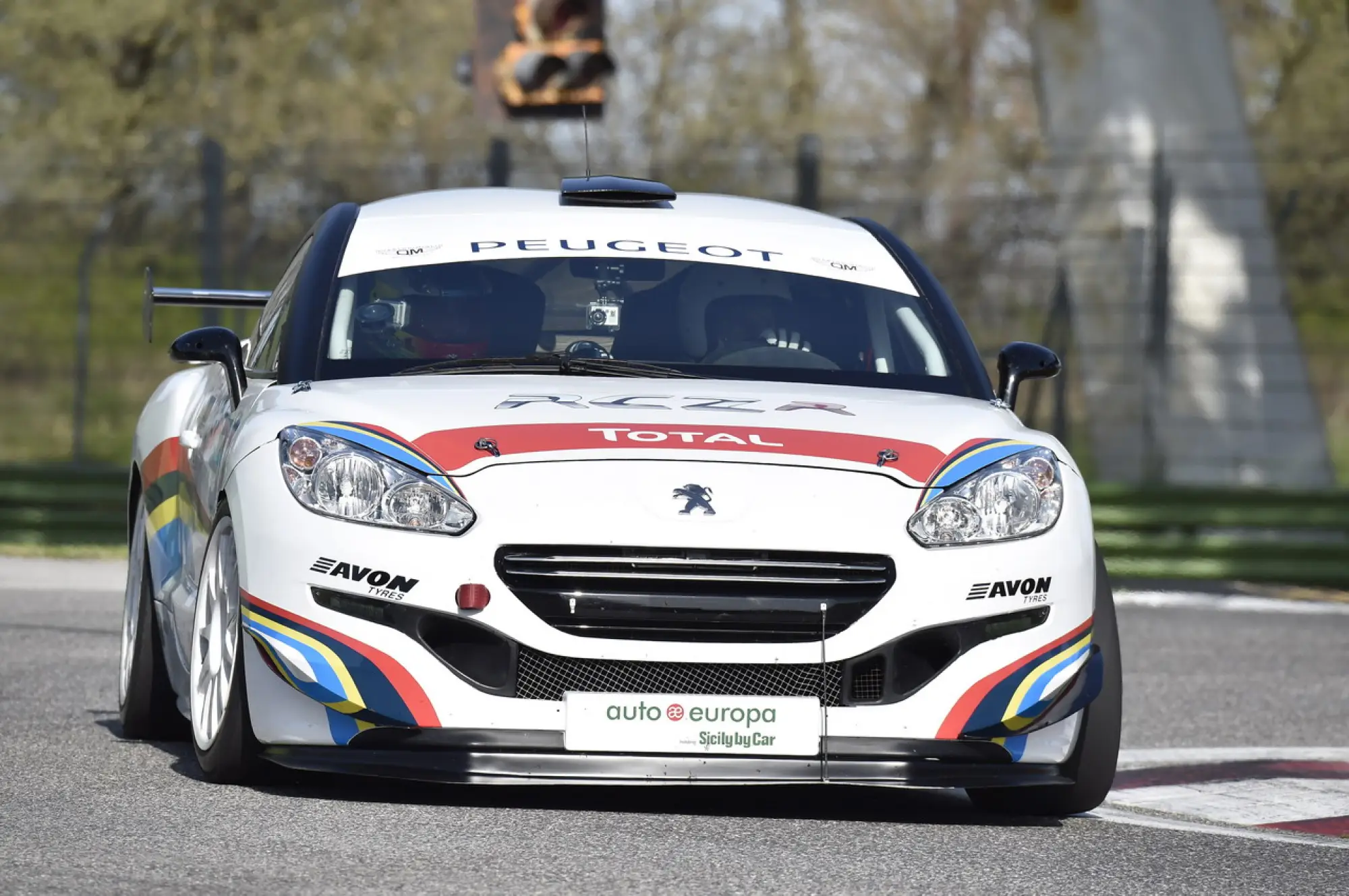 Gamma sportiva Peugeot RCZ in pista - 20