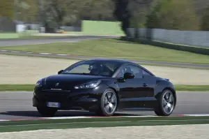 Gamma sportiva Peugeot RCZ in pista - 26