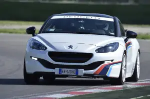 Gamma sportiva Peugeot RCZ in pista - 50