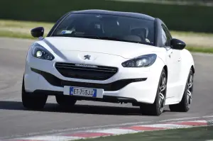 Gamma sportiva Peugeot RCZ in pista - 51