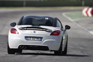 Gamma sportiva Peugeot RCZ in pista - 64