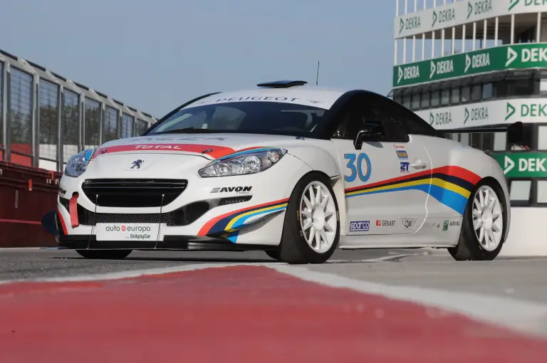 Gamma sportiva Peugeot RCZ in pista - 70