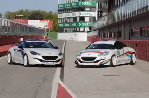 Gamma sportiva Peugeot RCZ in pista - 82