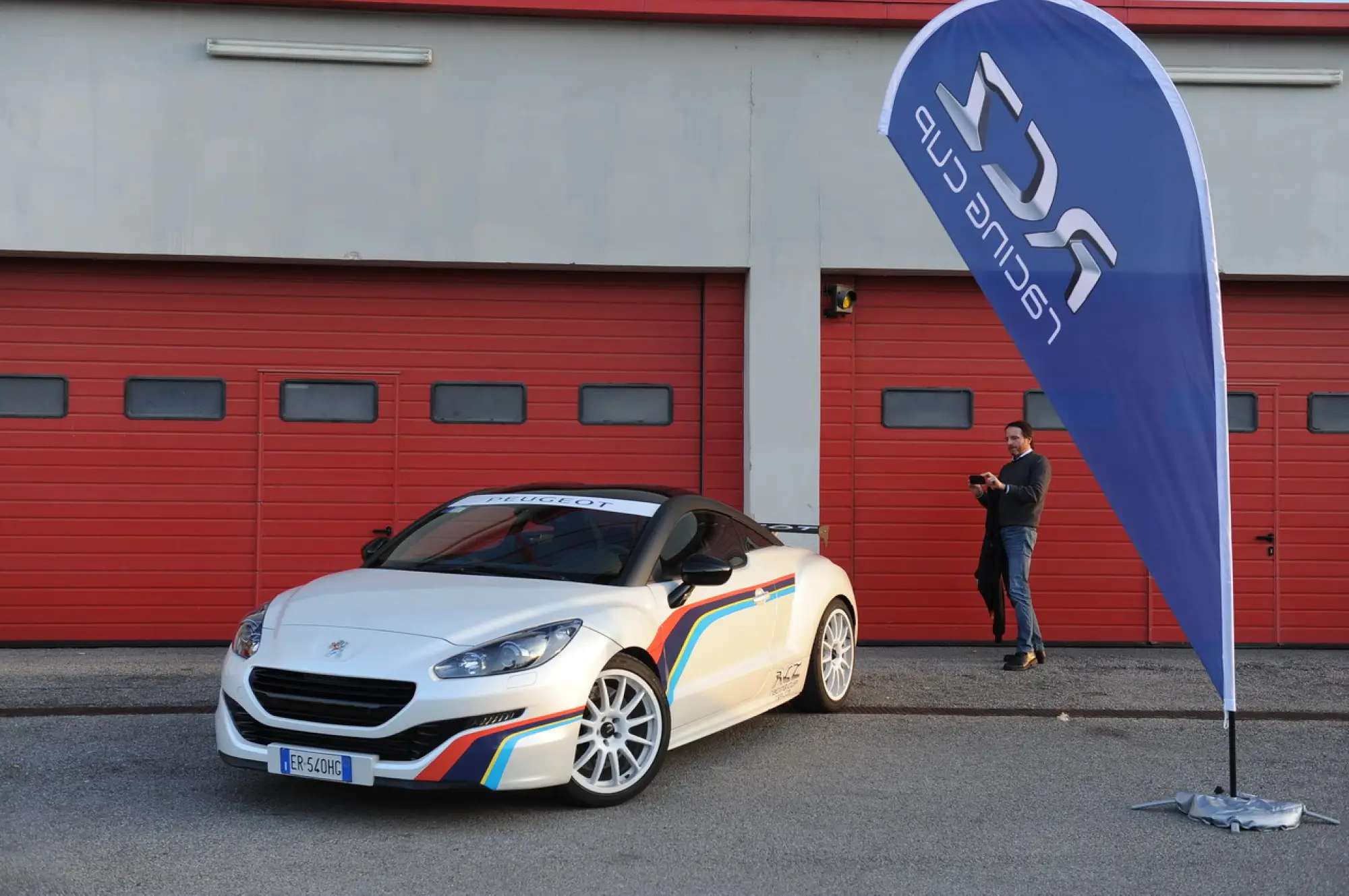 Gamma sportiva Peugeot RCZ in pista - 101