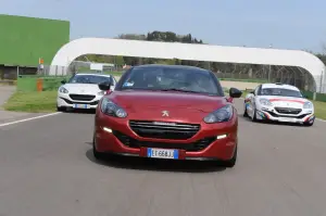 Gamma sportiva Peugeot RCZ in pista - 142