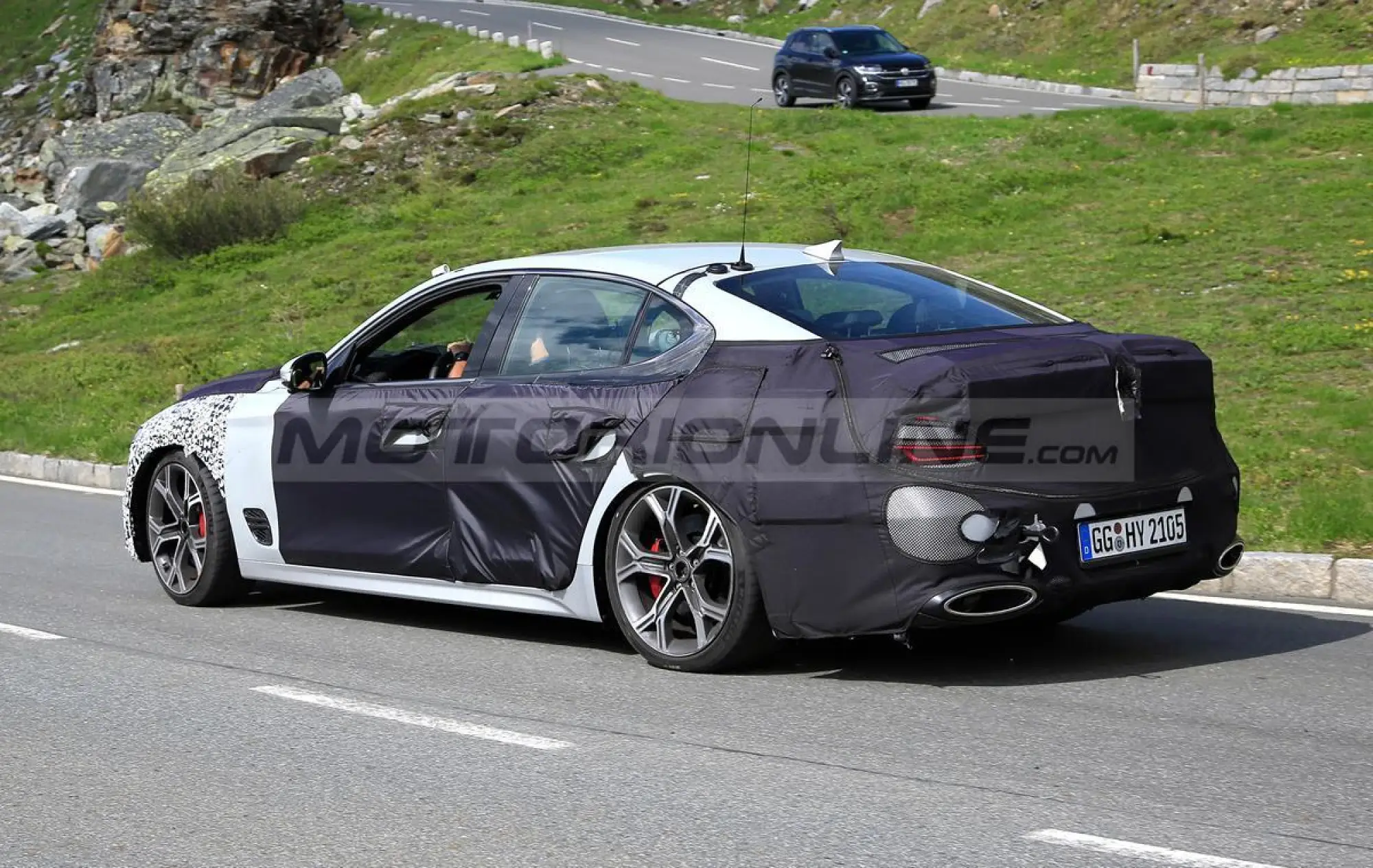 Genesis G70 2021 - Foto spia 29-06-2020 - 15