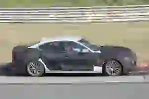 Genesis G70 foto spia Nurburgring 21 settembre 2016 - 6