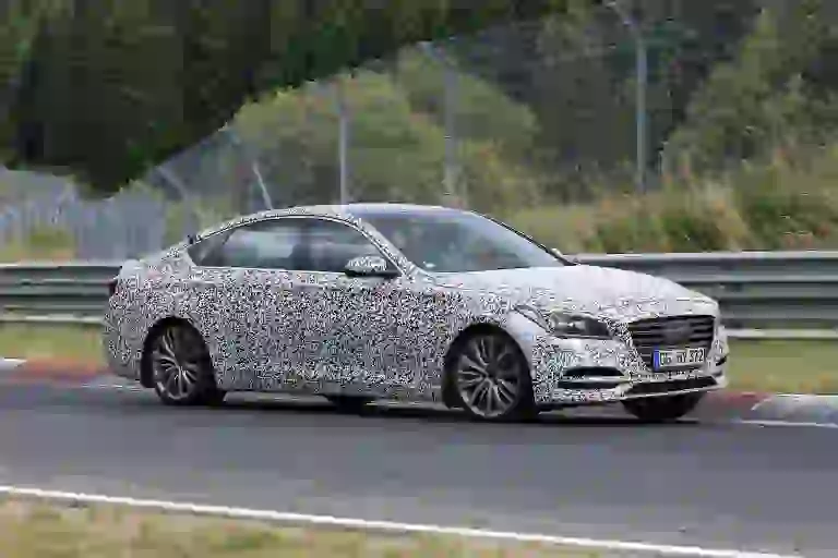 Genesis G80 foto spia restyling luglio 2016 - 4