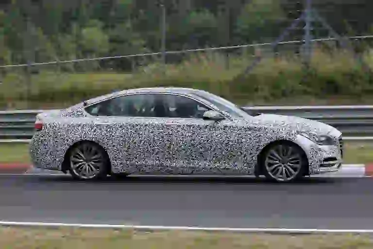 Genesis G80 foto spia restyling luglio 2016 - 5