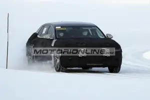 Genesis G90 - Foto spia 12-2-2021