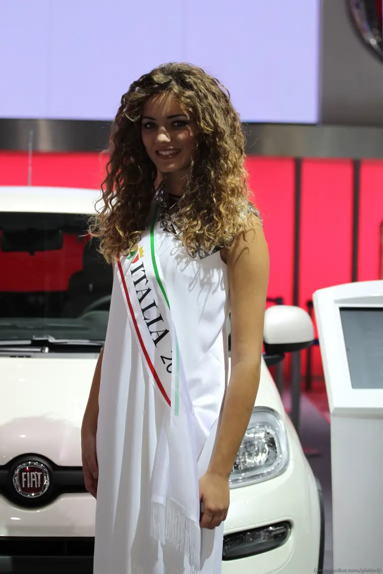 Giusy Buscemi (Miss Italia 2012) - Salone di Parigi 2012 - 2