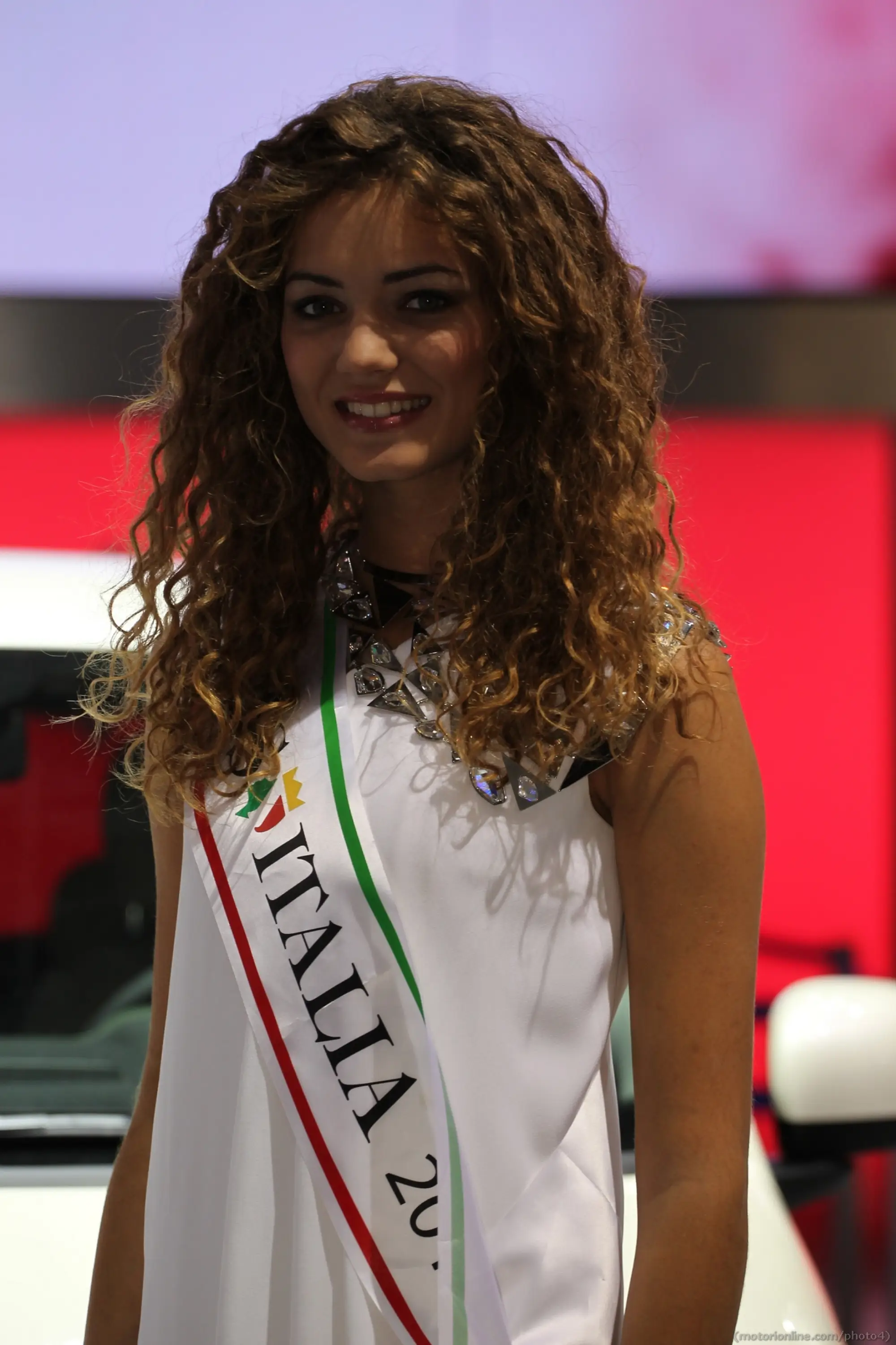 Giusy Buscemi (Miss Italia 2012) - Salone di Parigi 2012 - 4