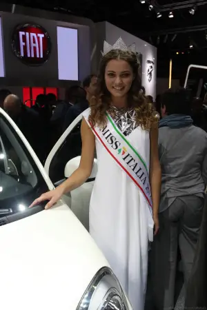 Giusy Buscemi (Miss Italia 2012) - Salone di Parigi 2012