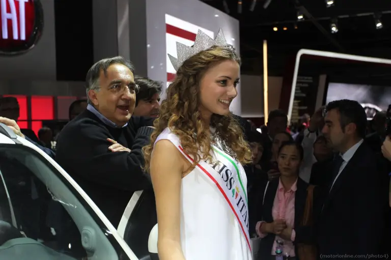 Giusy Buscemi (Miss Italia 2012) - Salone di Parigi 2012 - 6