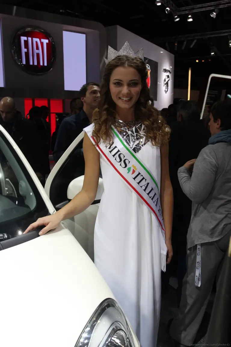 Giusy Buscemi (Miss Italia 2012) - Salone di Parigi 2012 - 12