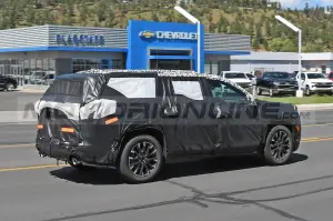 GMC Acadia 2024 - Foto Spia 10-10-2022