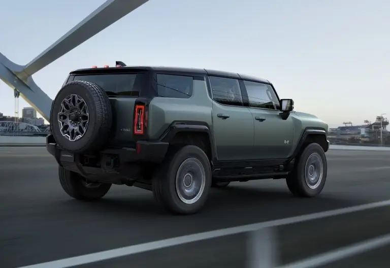 GMC Hummer EV SUV - 42