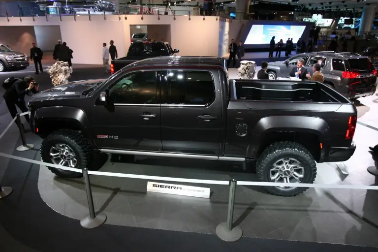 GMC Sierra HD Concept - Detroit 2011 - 14