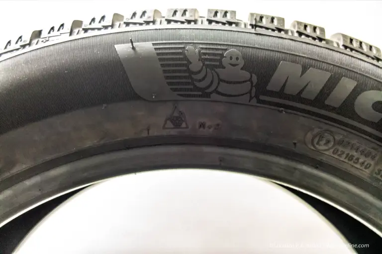 Gomme Invernali Estive e All Season - Michelin Primacy 4 Alpin 6 e CrossClimate - 4