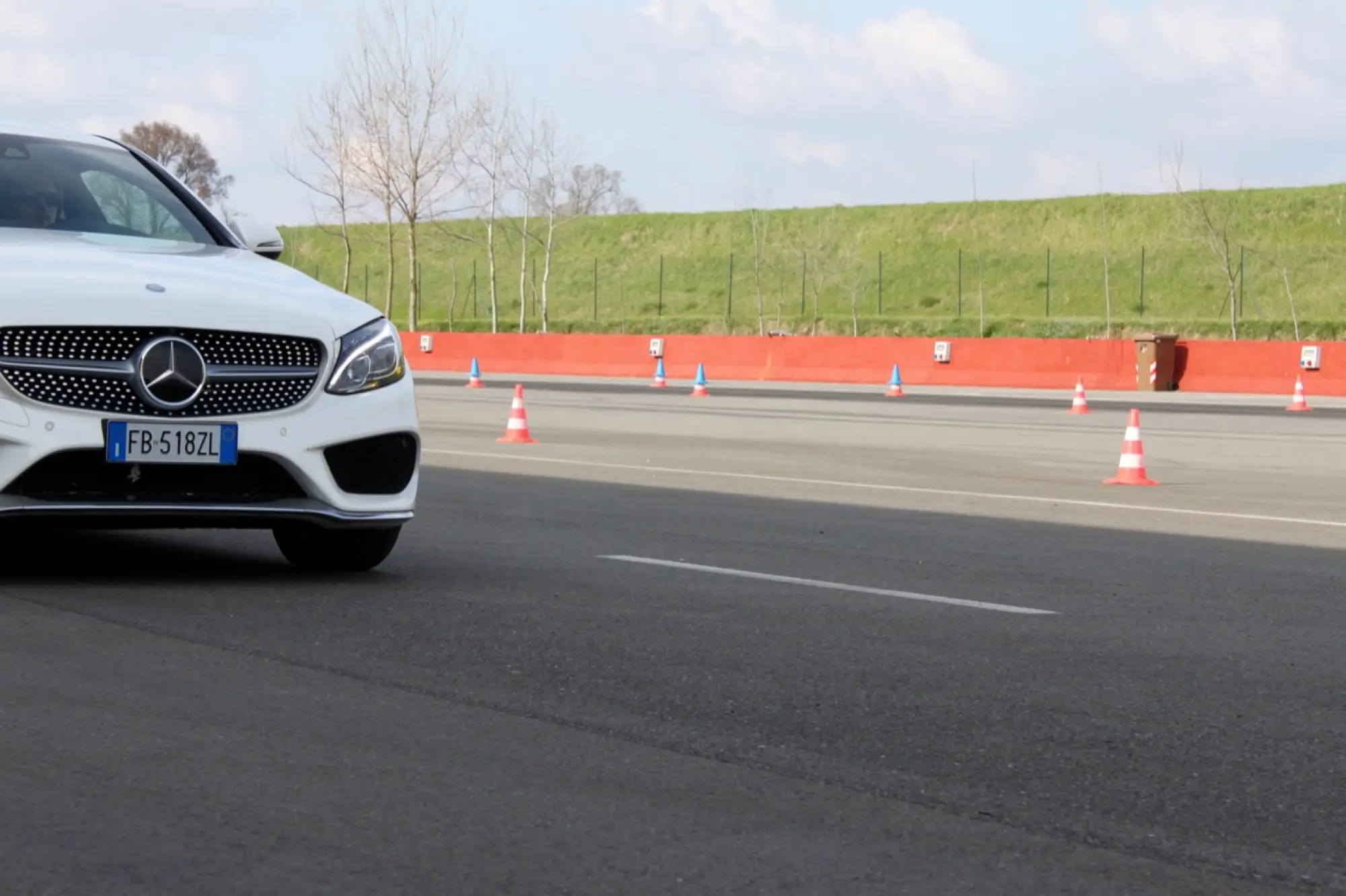 Goodyear e Dunlop - UHP Experience - 36
