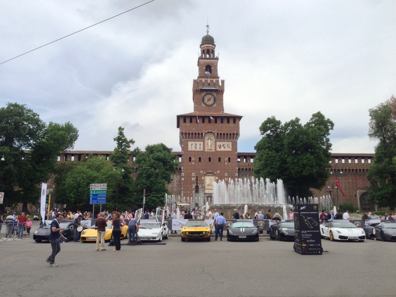 Grande Giro Lamborghini - Presentazione a Milano