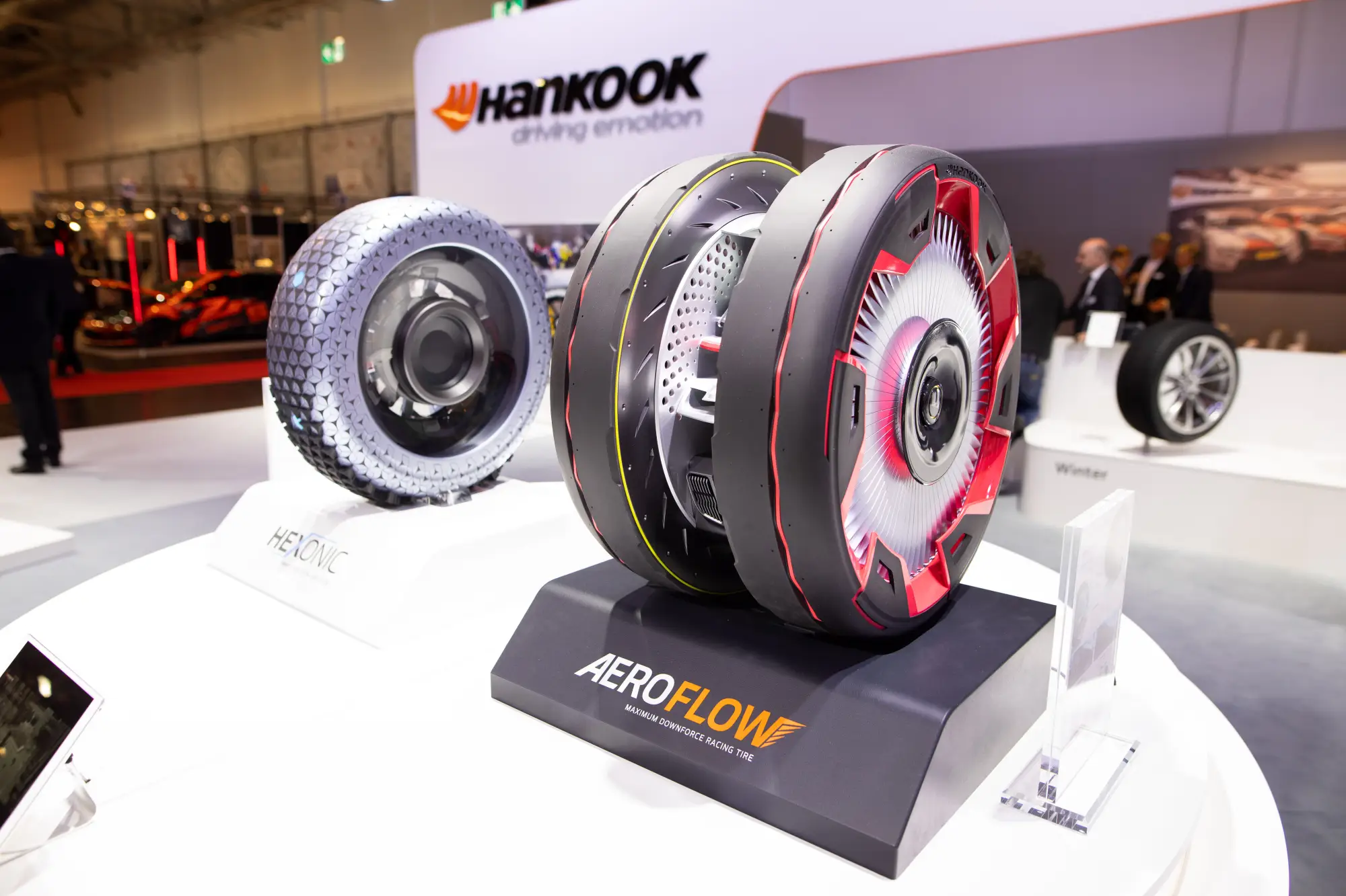 Hankook Hexonic e Aeroflow - 16