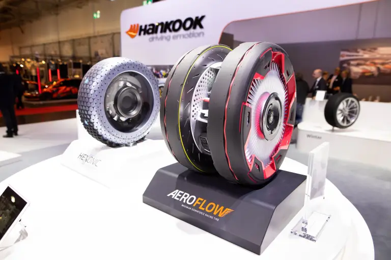 Hankook Hexonic e Aeroflow - 16