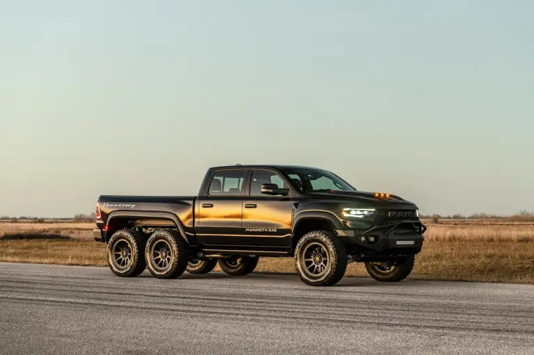 Hennessey Mammoth 1000 6×6 TRX - Foto - 16