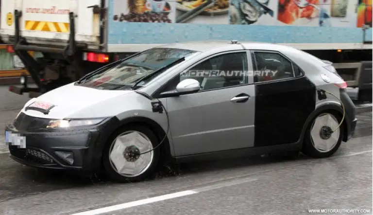 Honda Civic 2012 - Foto spia 29-5-2010 - 1
