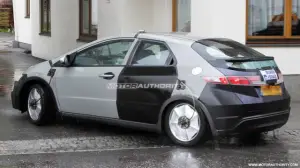 Honda Civic 2012 - Foto spia 29-5-2010