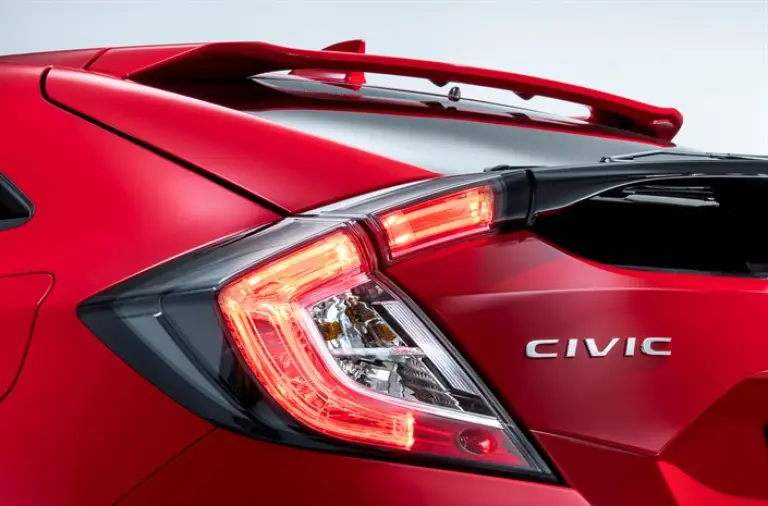 Honda Civic 5 porte foto ufficiali 29 settembre 2016 - 1