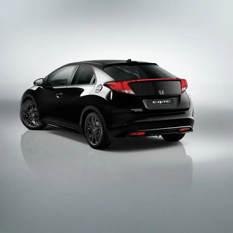Honda Civic Black Edition - 6