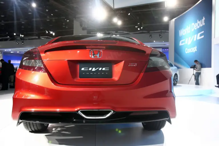 Honda Civic Concept - NAIAS 2011 - 3