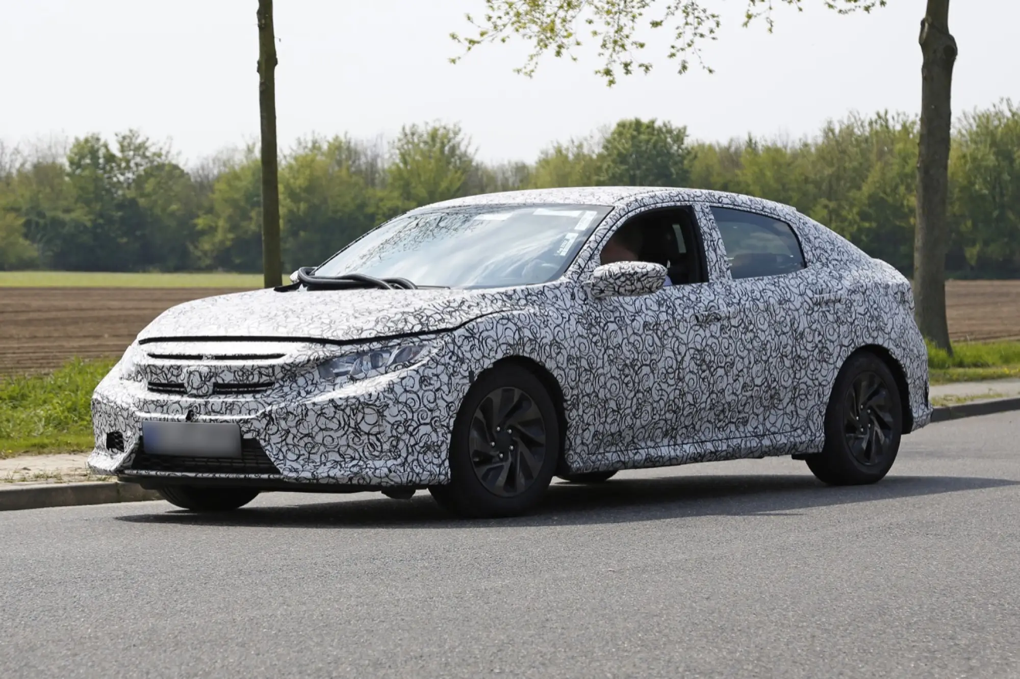 Honda Civic - foto spia maggio 2016 - 11