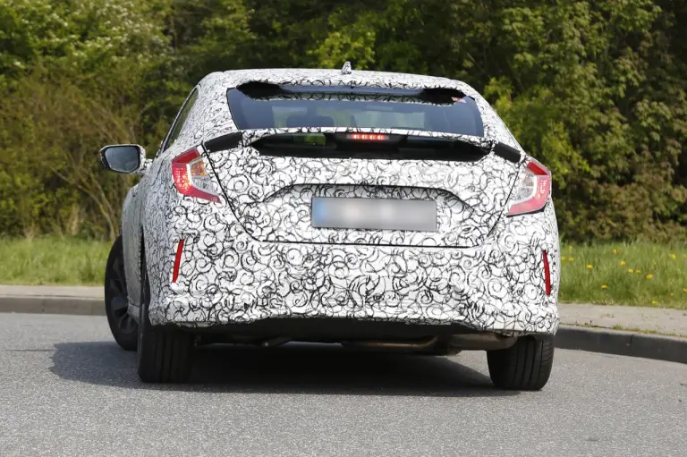 Honda Civic - foto spia maggio 2016 - 6