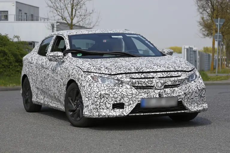 Honda Civic - foto spia maggio 2016 - 3