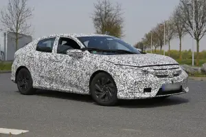 Honda Civic - foto spia maggio 2016