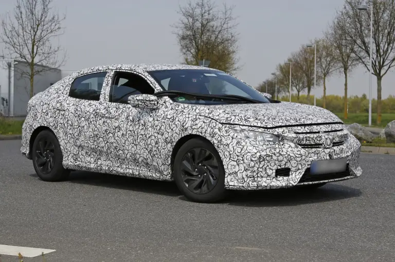 Honda Civic - foto spia maggio 2016 - 1