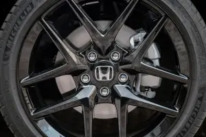 Honda Civic full hybrid 2022 - prova su strada - 27