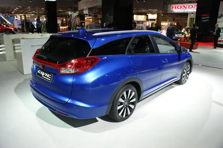Honda Civic restyling - Salone di Parigi 2014 - 5
